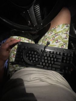 logitech pro keyboard