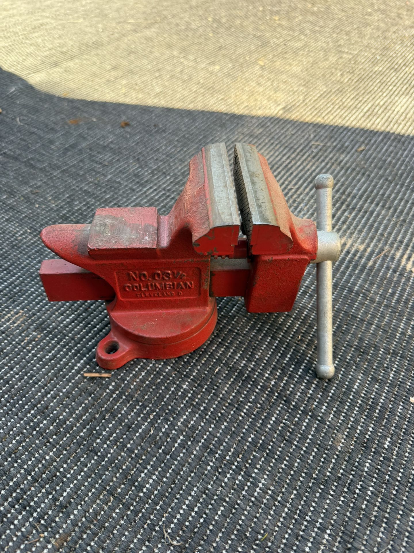Solid Colombian Steel 3.5” Vice