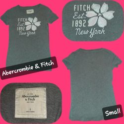 Abercrombie & Fitch Small Floral Printed Tee