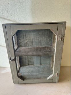 Vintage Primitive Screen Pie Safe Cabinet – Farmhouse Style
