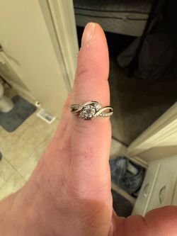 Diamond engagement ring