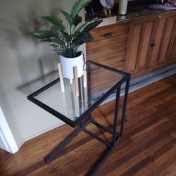 SIDE TABLE 