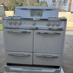 Wedgewood Vintage Stove