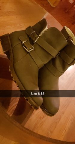 Girls boots