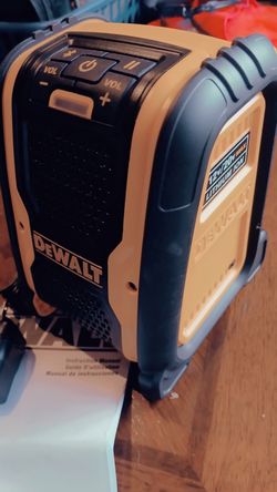 20v Dewalt Bluetooth speaker