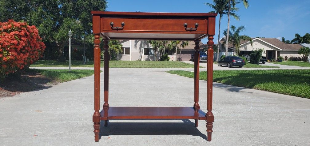 Vintage The Bombay Company rectangle Sofa Table.
