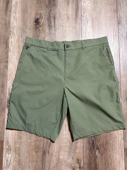 32 Degrees COOL Men’s 40” Olive Green Stretch Performance Shorts