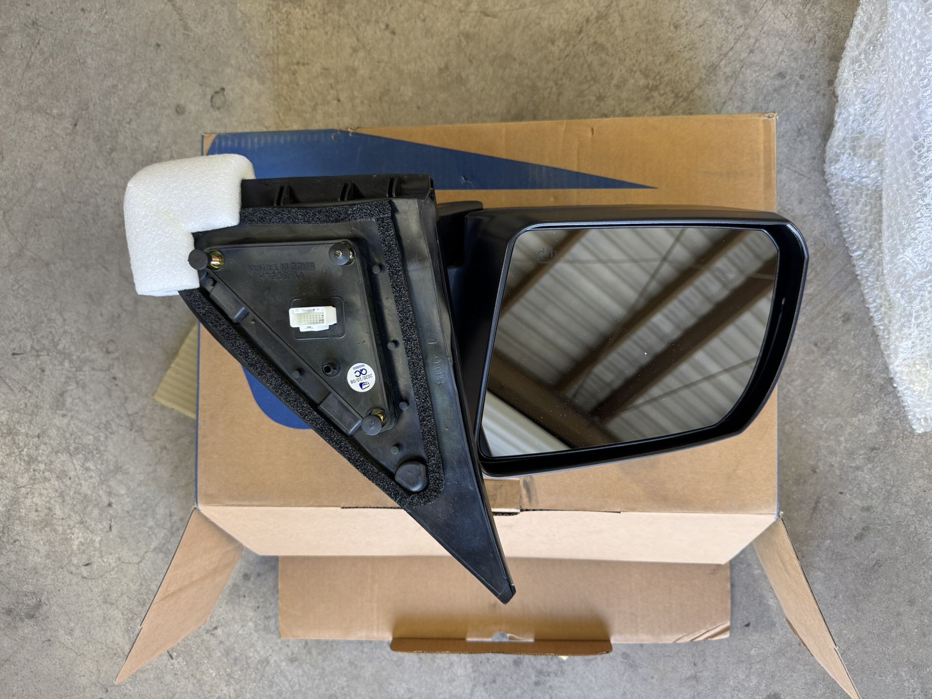 Toyota Tundra Driver Side Mirror