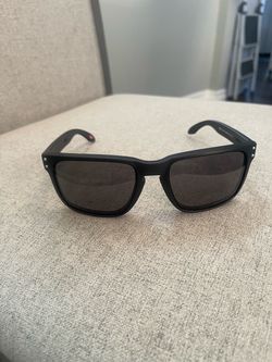 OAKLEY Sunglasses