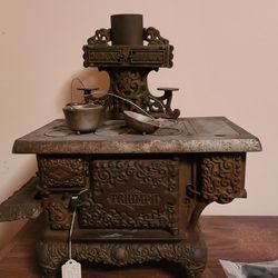 Salesman's Sample Miniature Cast Iron Cook Stove