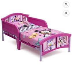 Kids Minnie bed