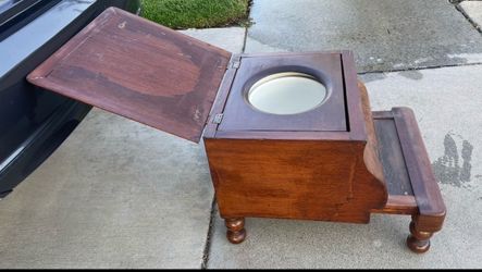 Antique portable wooden potty