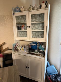 White Hutch