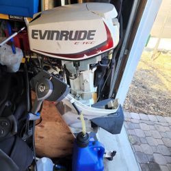 Evinrude Etec Low Hours