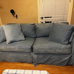 2017 Cindy Crawford Couch 