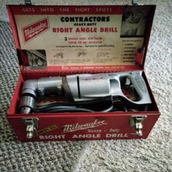 MILWAUKEE  1/2 INCH RUGHT ANGLE DRILL