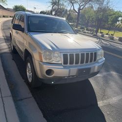 Grand Cherokee Laredo 
