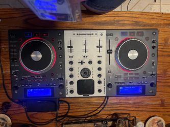 Numark Mixdeck DJ Controller