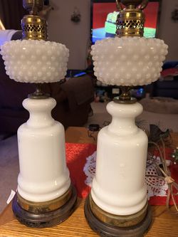 Vintage Table Lamp,White Milk Glass.Electric Power.16” Tall.