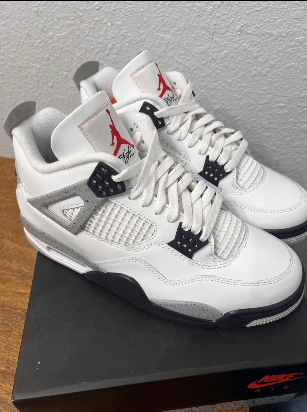 Air Jordan 4 Cement 