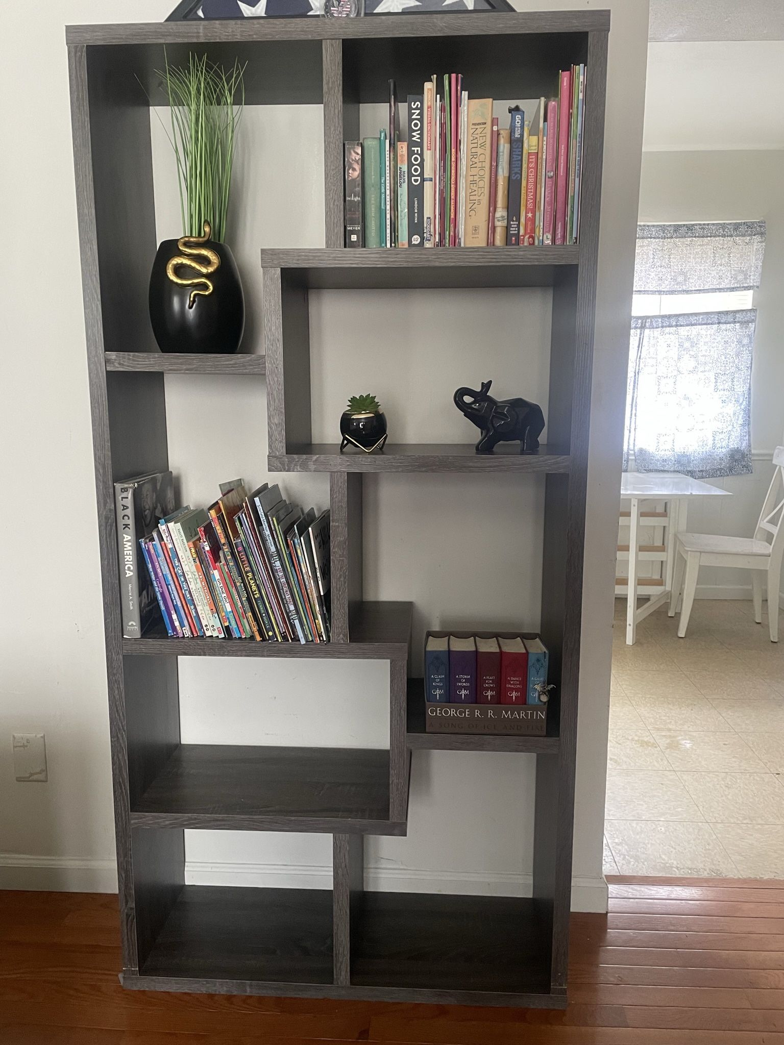 Bookshelf 
