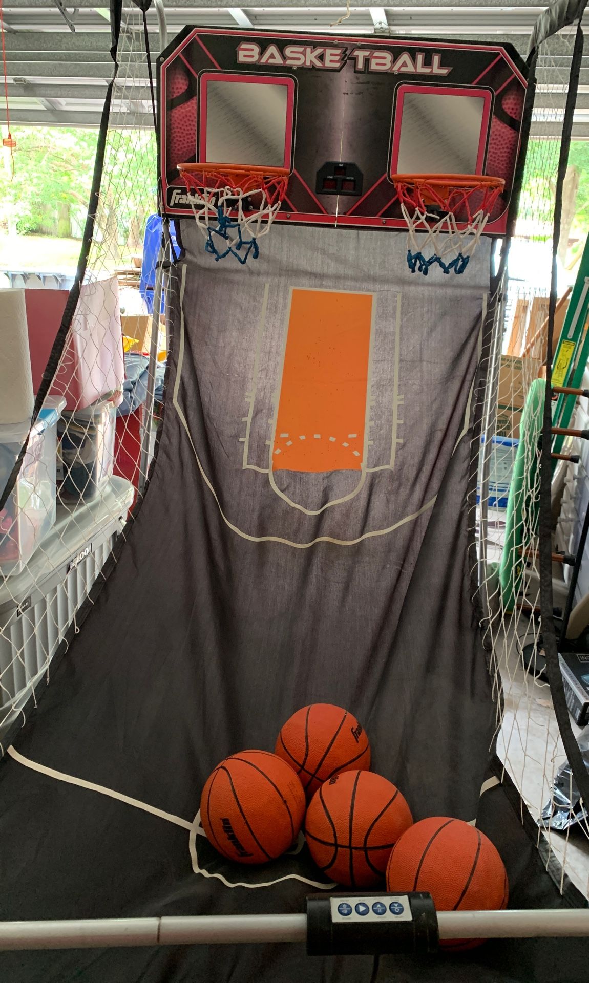 Pop a shot basketball hoop
