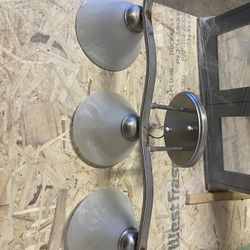 Bathroom Vanity Light (needs Some Restoration)