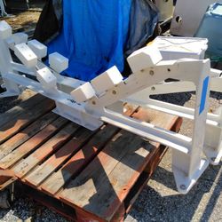 WI6820-001 Tender Chocks For A 24 Ft Rib