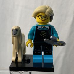 Lego Minifigure col25-12 Pet Groomer 2024 Series 25  Complete Set w/ Accessories (Rare Collectors Item!)