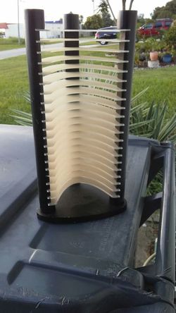 Small. Compact. (20) cd. Case. Holder