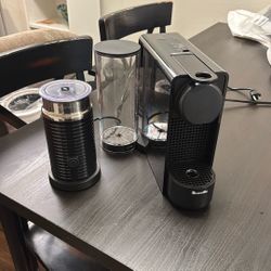 Nespresso Essenza Plus Coffee Machine AND Nespresso Aeroccino 3 Milk Frother!
