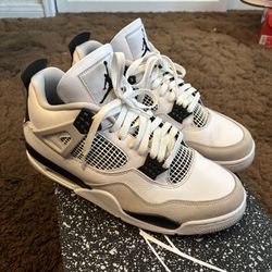 Jordan 4 Military Black Shoe Size 11 Men's (Used)