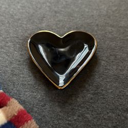 Black Heart Ring Holder