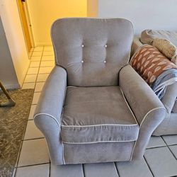 NURSING CHAIR - BREAST FEEDING CHAIR - ROCKING CHAIR