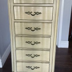 Dresser 6 Drawers French Style.  