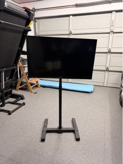 Samsung tv 32” with stand