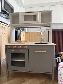 Kids Play Kitchen & Accessories