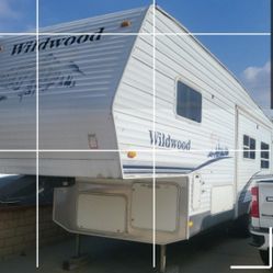 5th Wheel Travel Trailer 