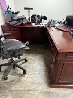 Executive mahogany desk