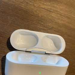 Apple AirPod Pro Charging Case 