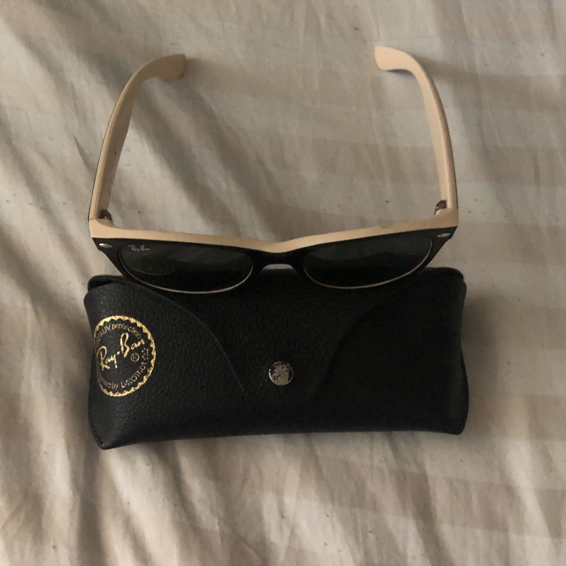 Chanel magnetic sunglasses for Sale in Los Angeles, CA - OfferUp