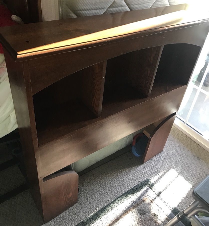 Wood bed