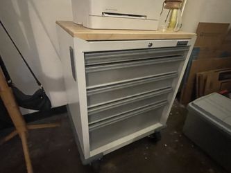 Gladiator 5-drawer rolling cabinet with maple top