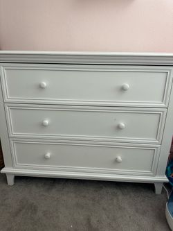 Kids dresser