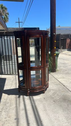 Tall and sturdy display case