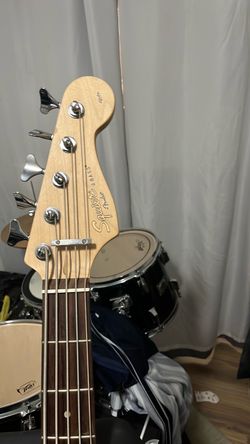 Squier by Fender J Bass Guitar used