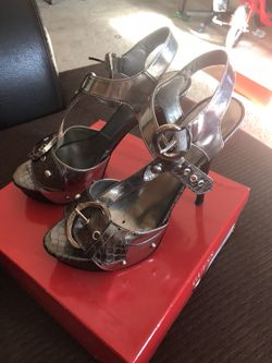 Guess heels size 8.5