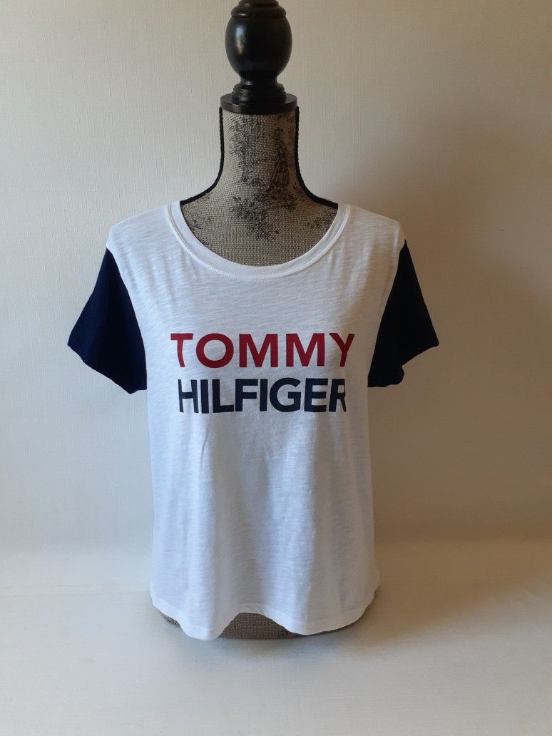 Tommy Hilfiger women's white/navy short sleeve graphic t-shirt size L