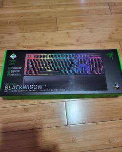 Razer - Blackwidow V3 Full Size Wired Mechanical Gaming  Keyboard 