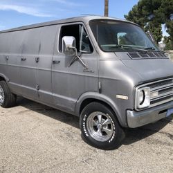 1976 Dodge B200 Boogie Van Project 360 V8 Motor 15” Cragar Wheels 5x4.5